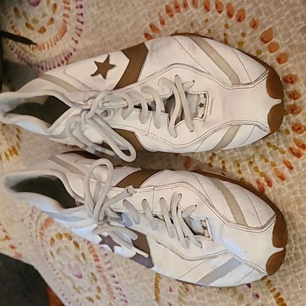 Converse men's size twelve brown and white